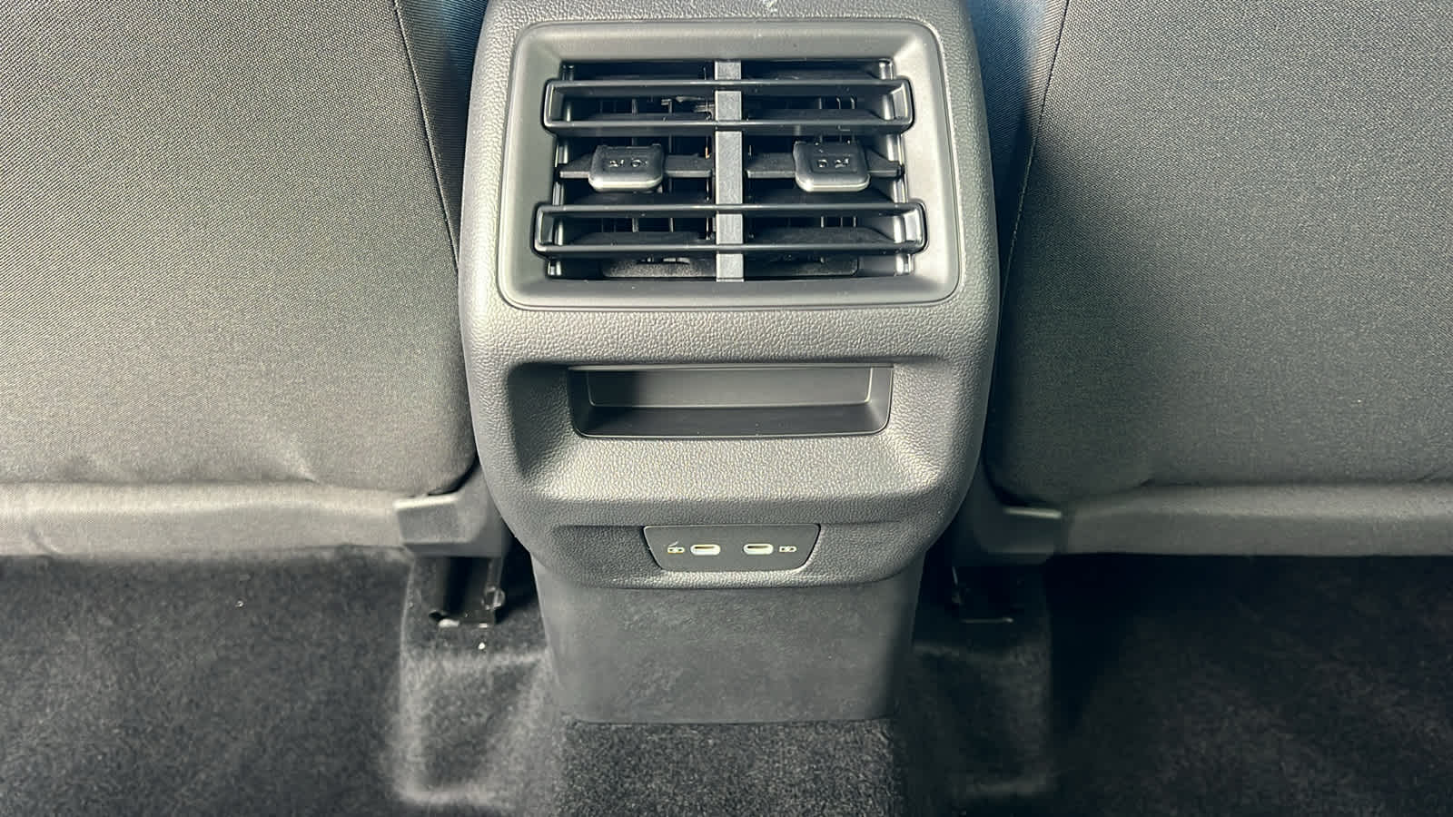 Thumbnail: 2026 Volkswagen Tiguan - 25