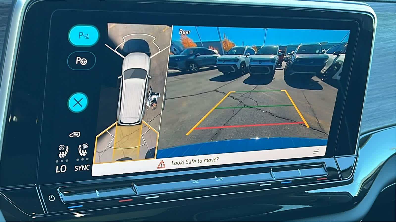 Thumbnail: 2026 Volkswagen Atlas - 16