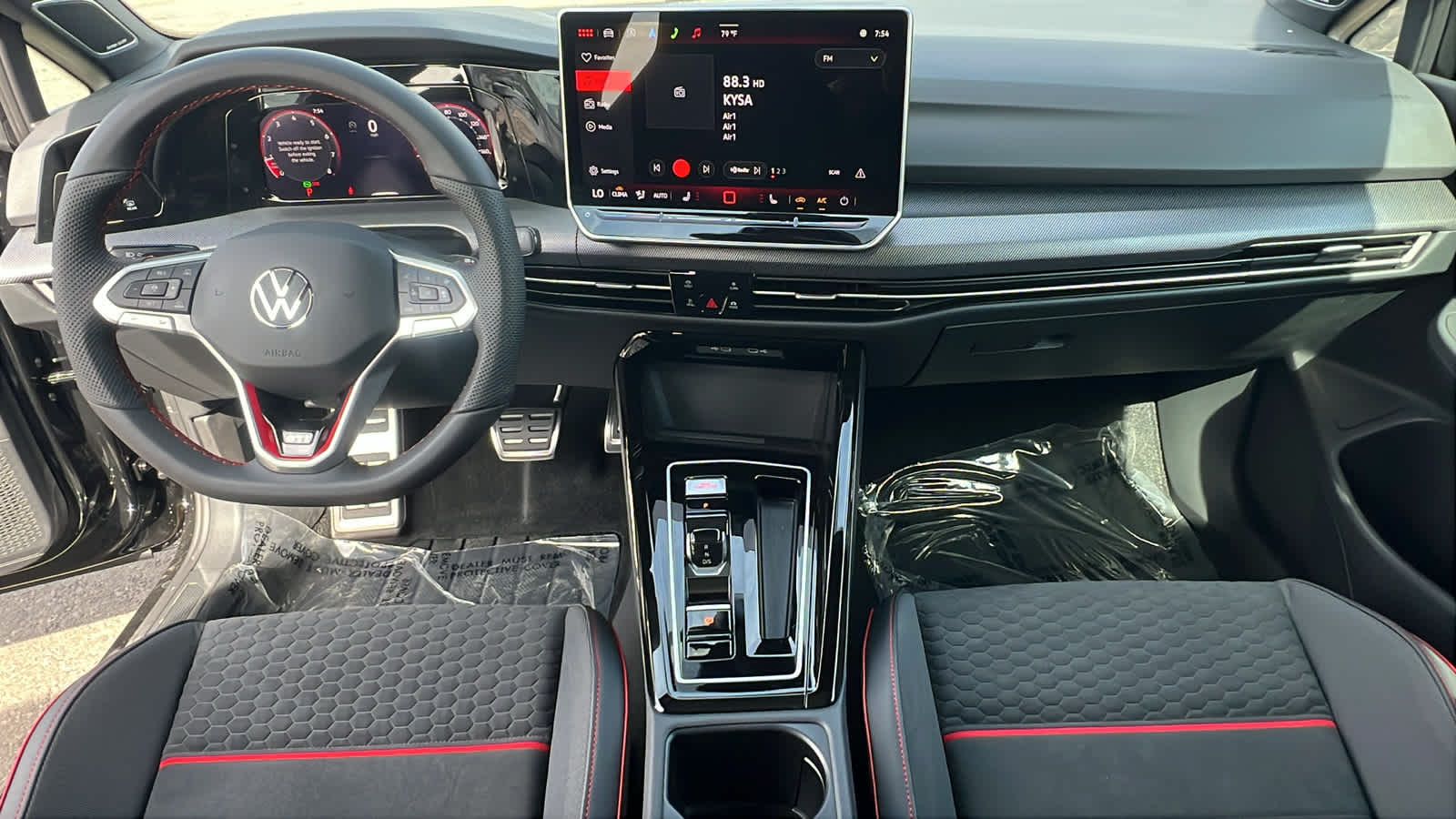 Thumbnail: 2025 Volkswagen Golf - 26