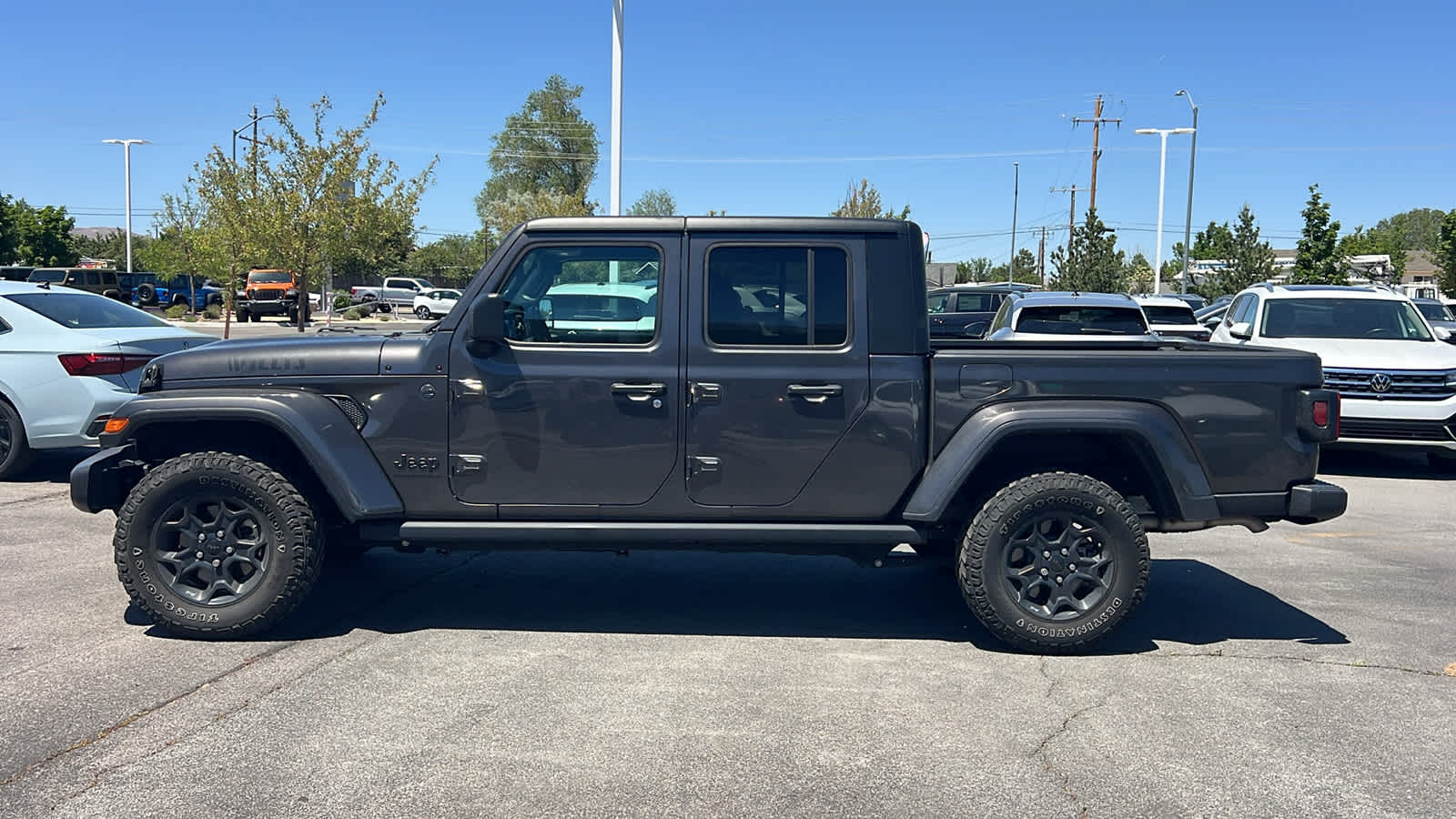 Thumbnail: 2023 Jeep Gladiator - 8