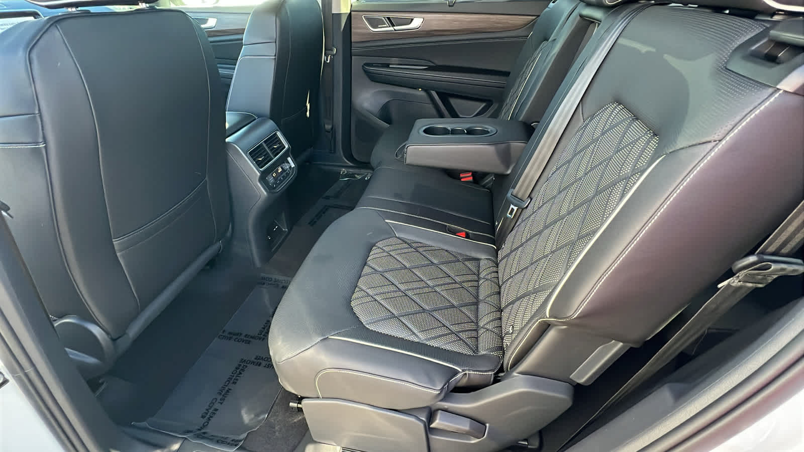 Thumbnail: 2026 Volkswagen Atlas - 24