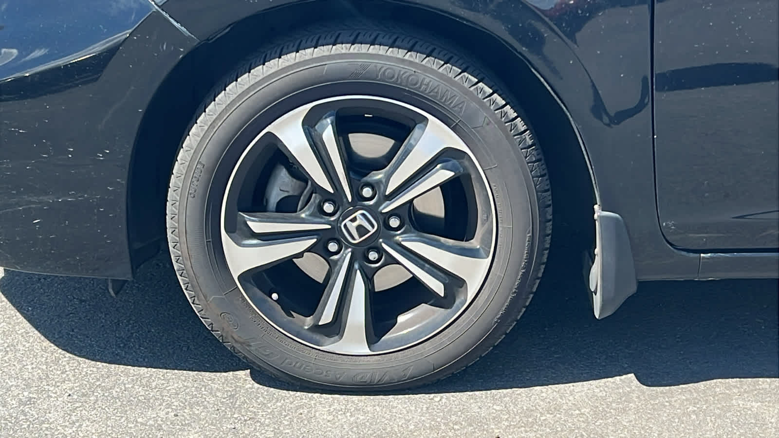 Thumbnail: 2015 Honda Civic - 9