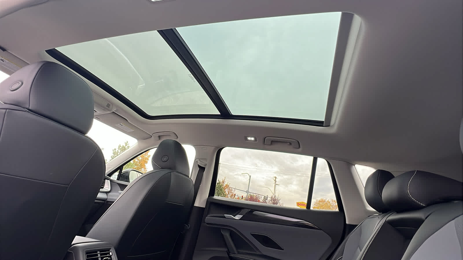 Thumbnail: 2026 Volkswagen Tiguan - 31