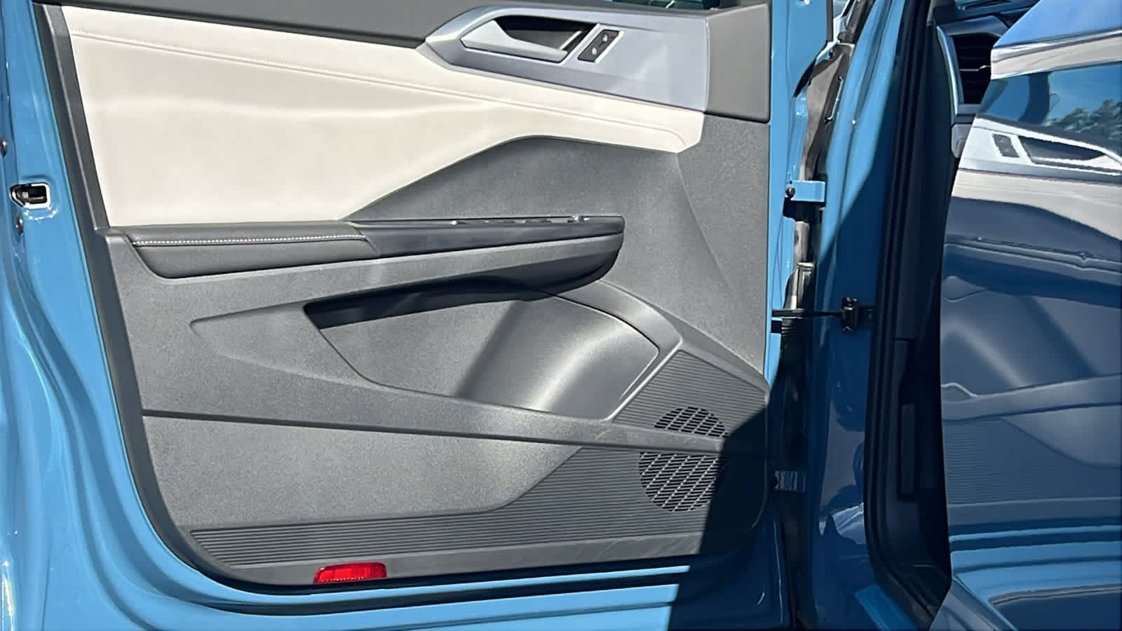 Thumbnail: 2025 Volkswagen Taos - 23