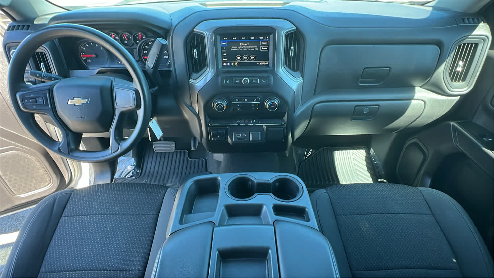 Thumbnail: 2020 Chevrolet Silverado 1500 - 26