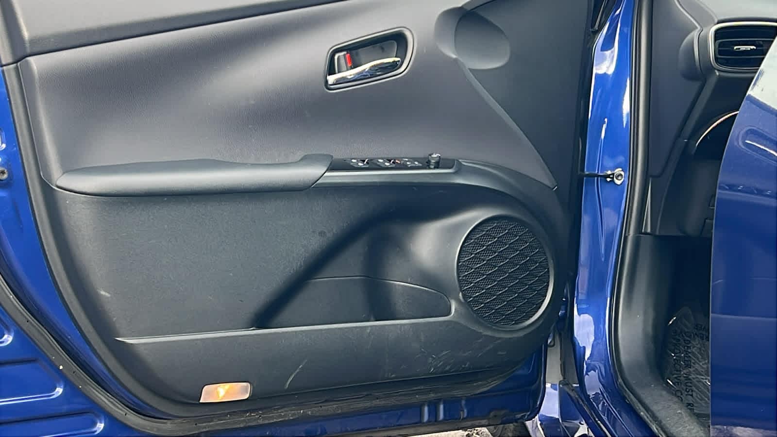 Thumbnail: 2018 Toyota Prius - 23