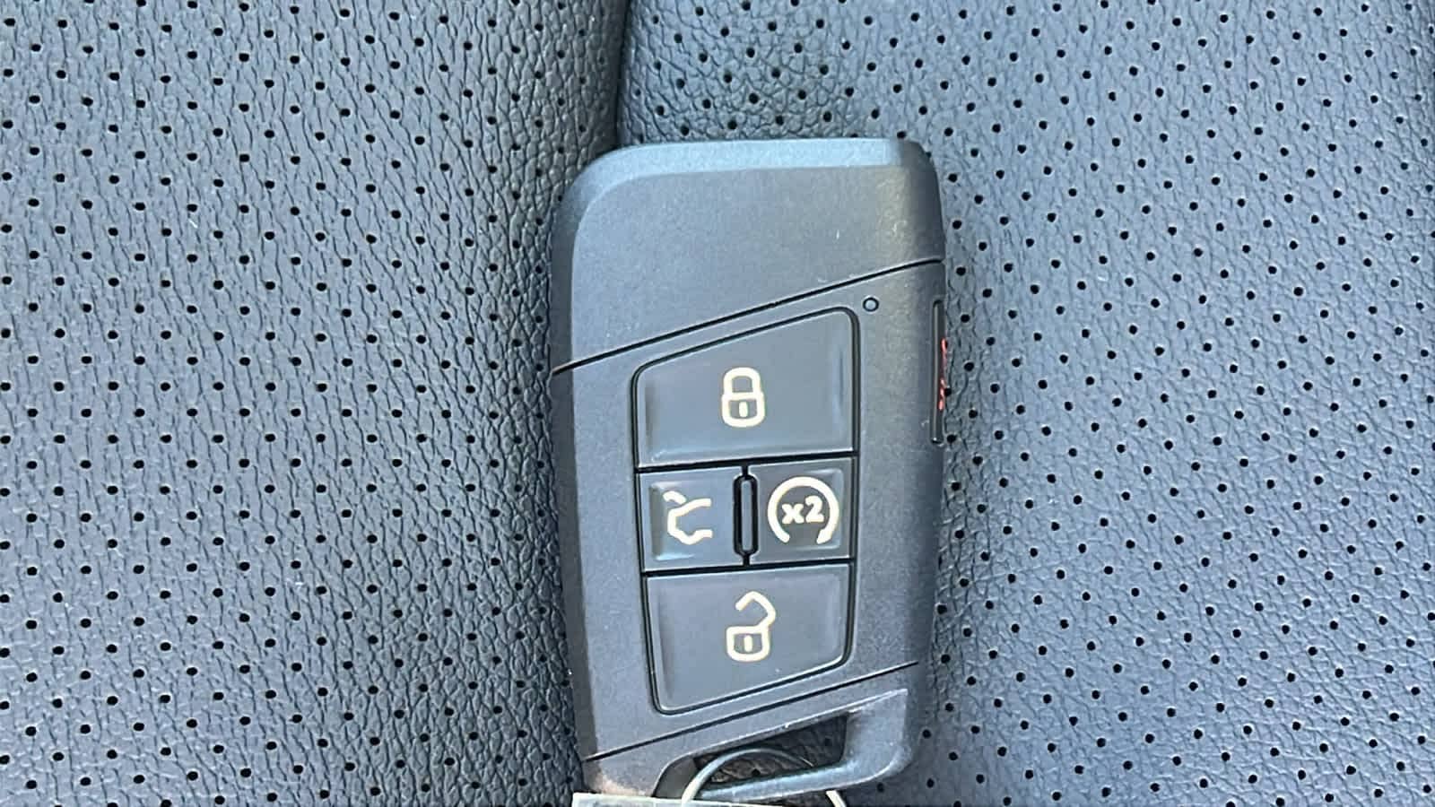 Thumbnail: 2025 Volkswagen Taos - 29