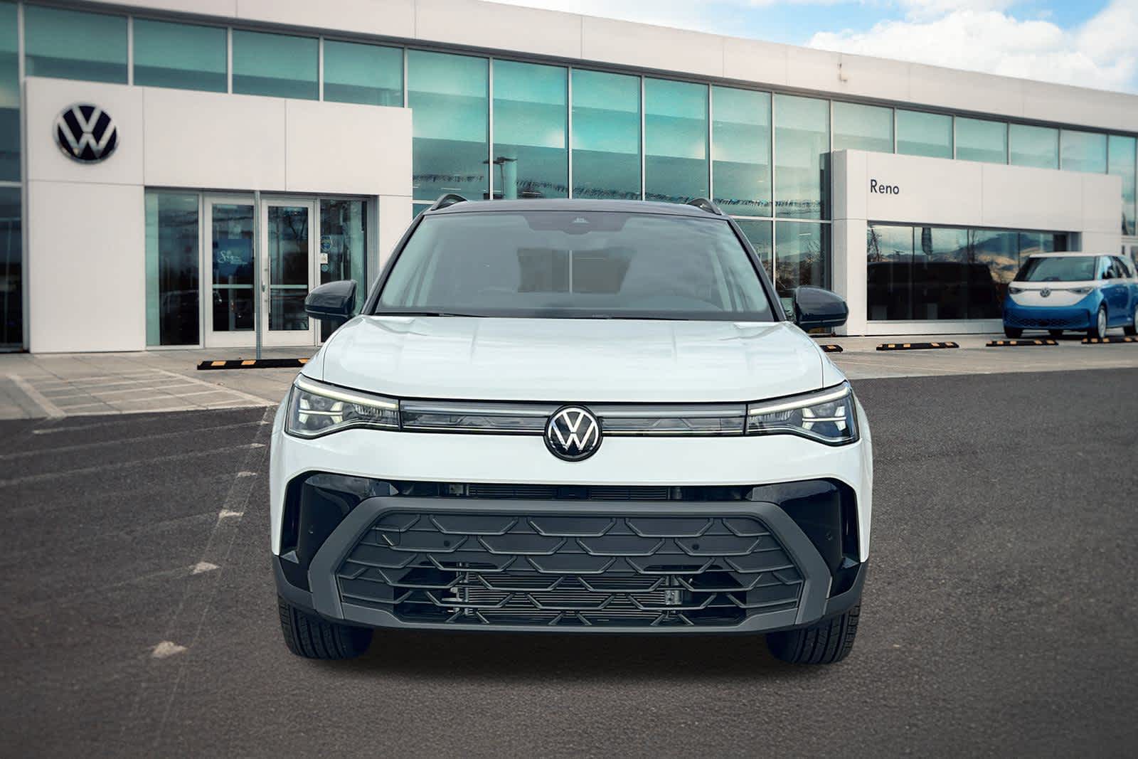 2025 Volkswagen Taos SE photo 2