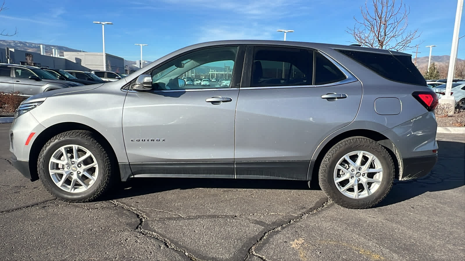 Thumbnail: 2023 Chevrolet Equinox - 8