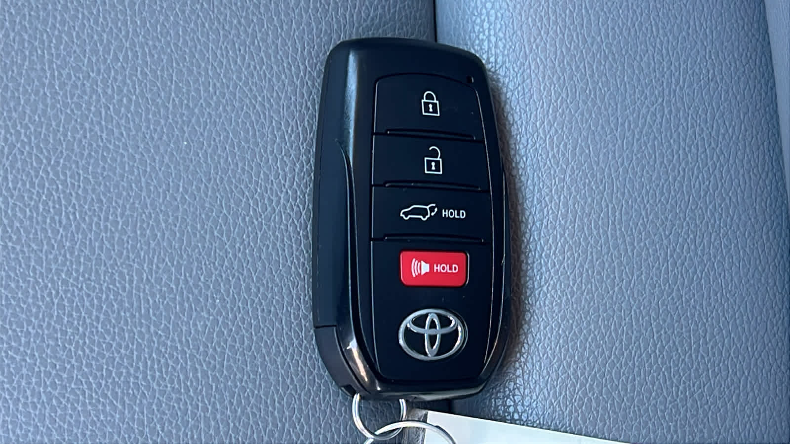 Thumbnail: 2024 Toyota Highlander - 29