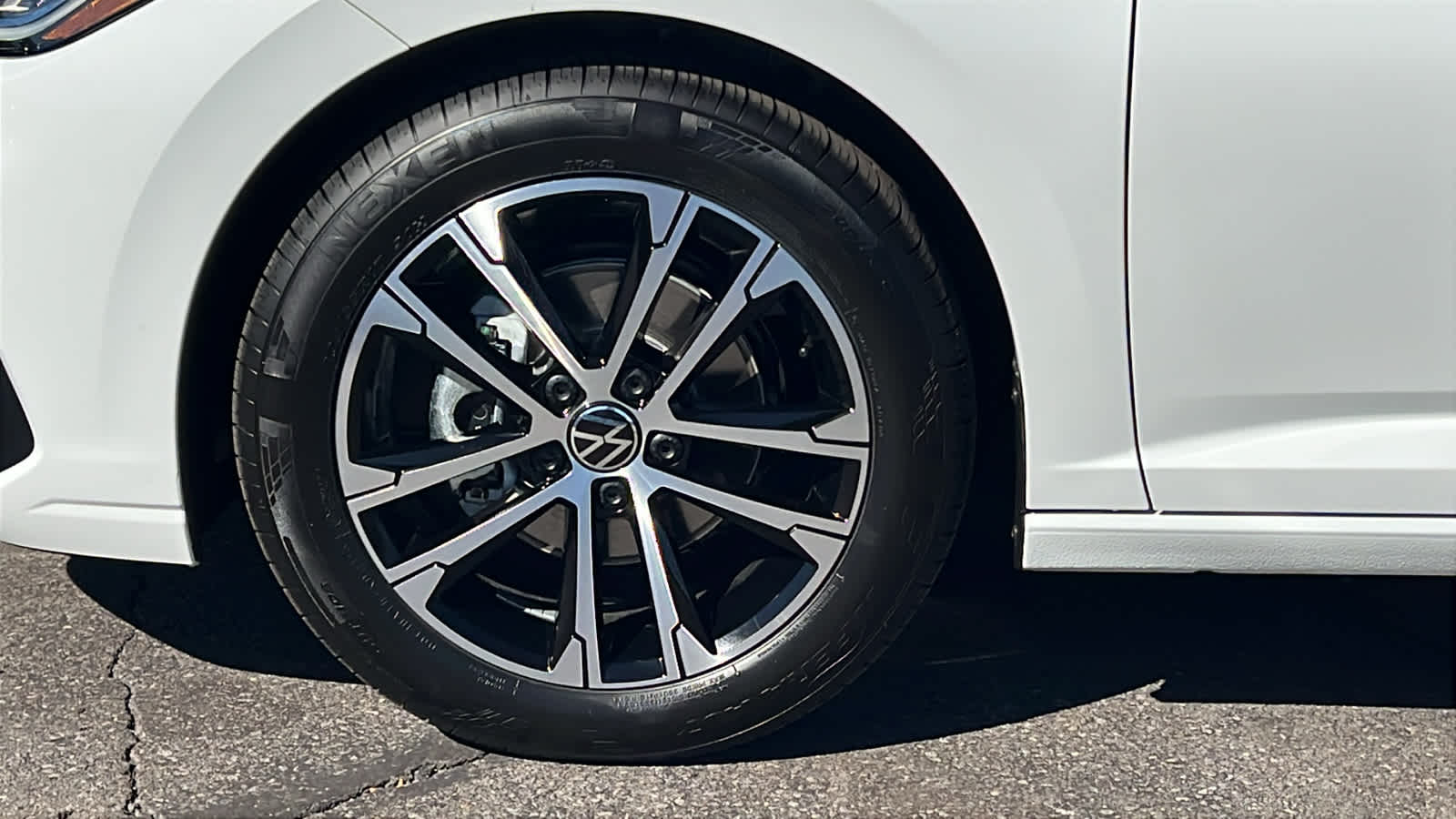 Thumbnail: 2026 Volkswagen Jetta - 9