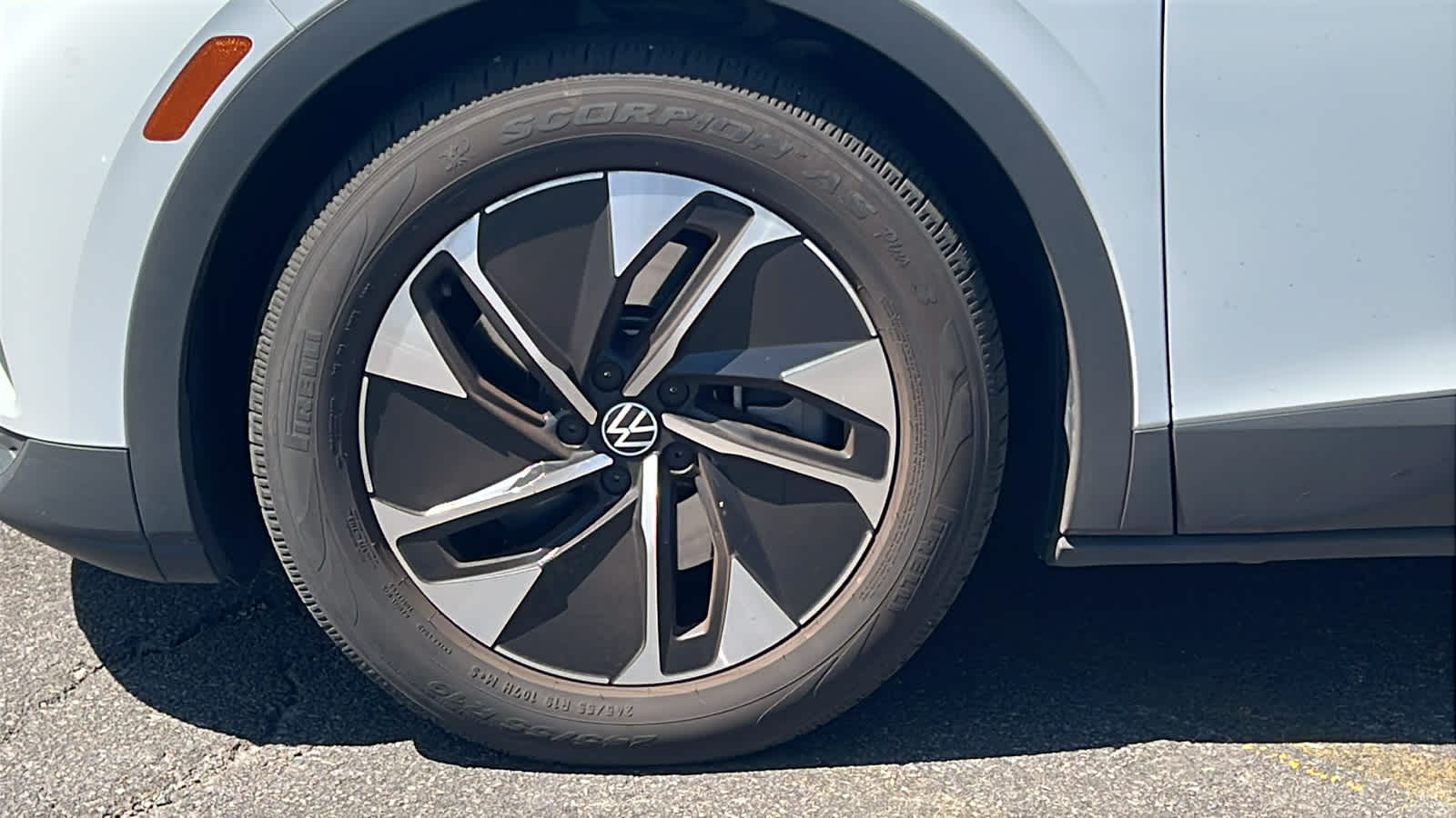 Thumbnail: 2021 Volkswagen ID.4 - 9