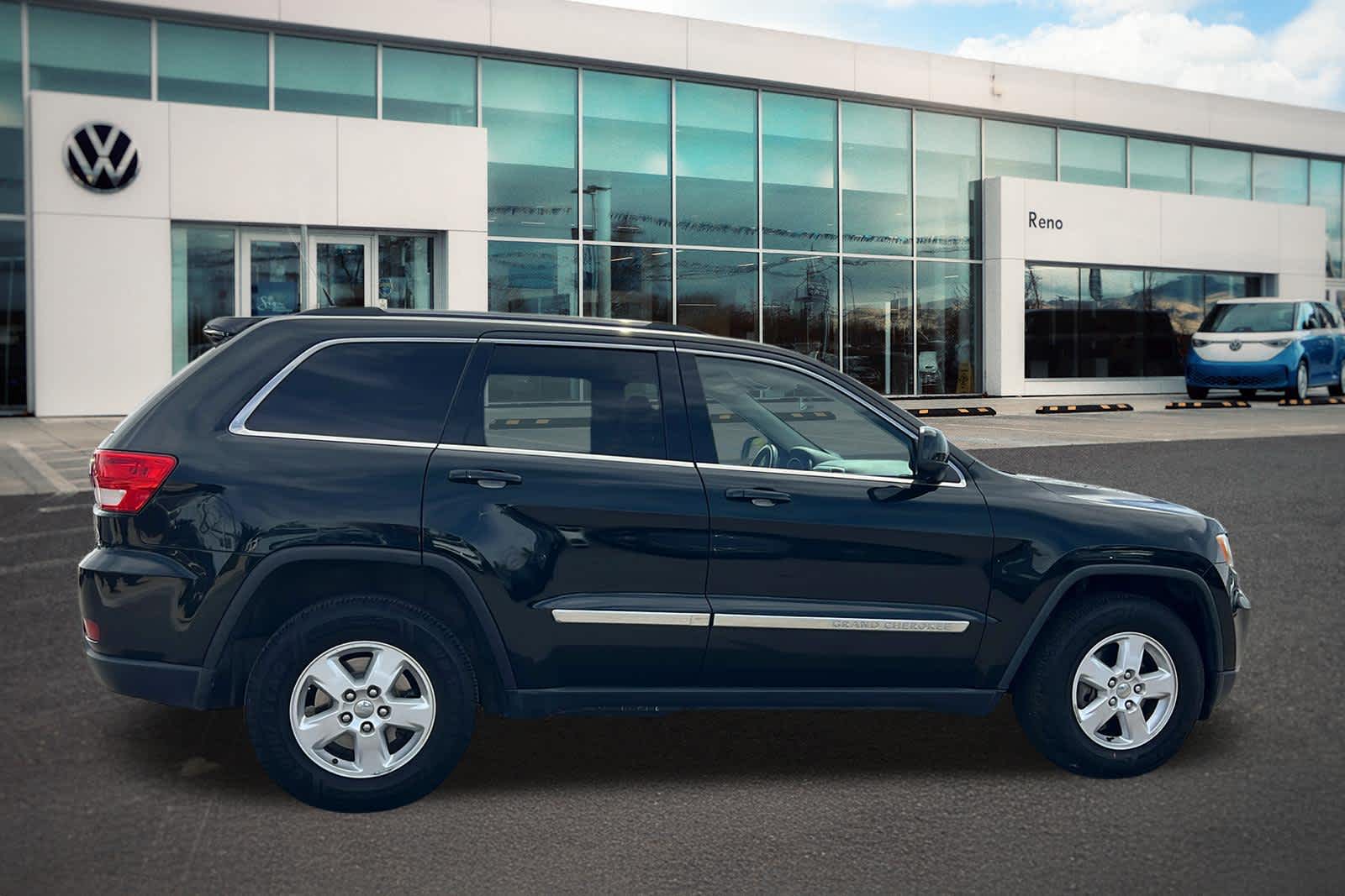 Thumbnail: 2012 Jeep Grand Cherokee - 4