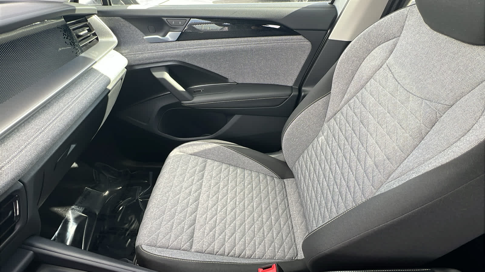 Thumbnail: 2026 Volkswagen Tiguan - 12