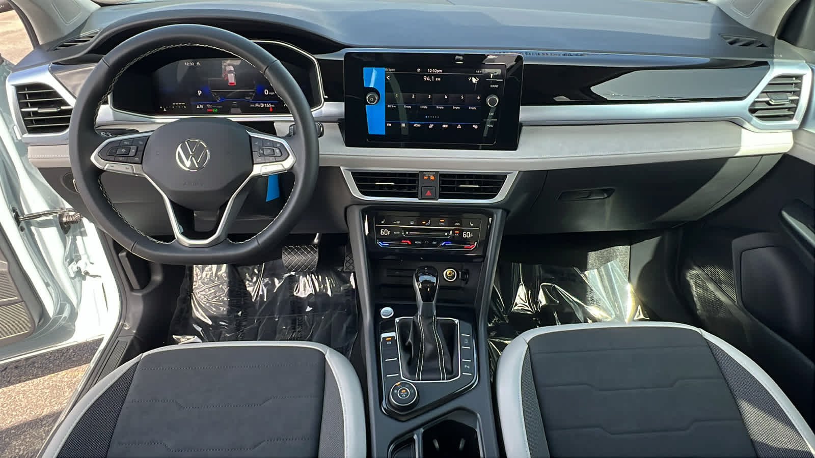 Thumbnail: 2025 Volkswagen Taos - 26