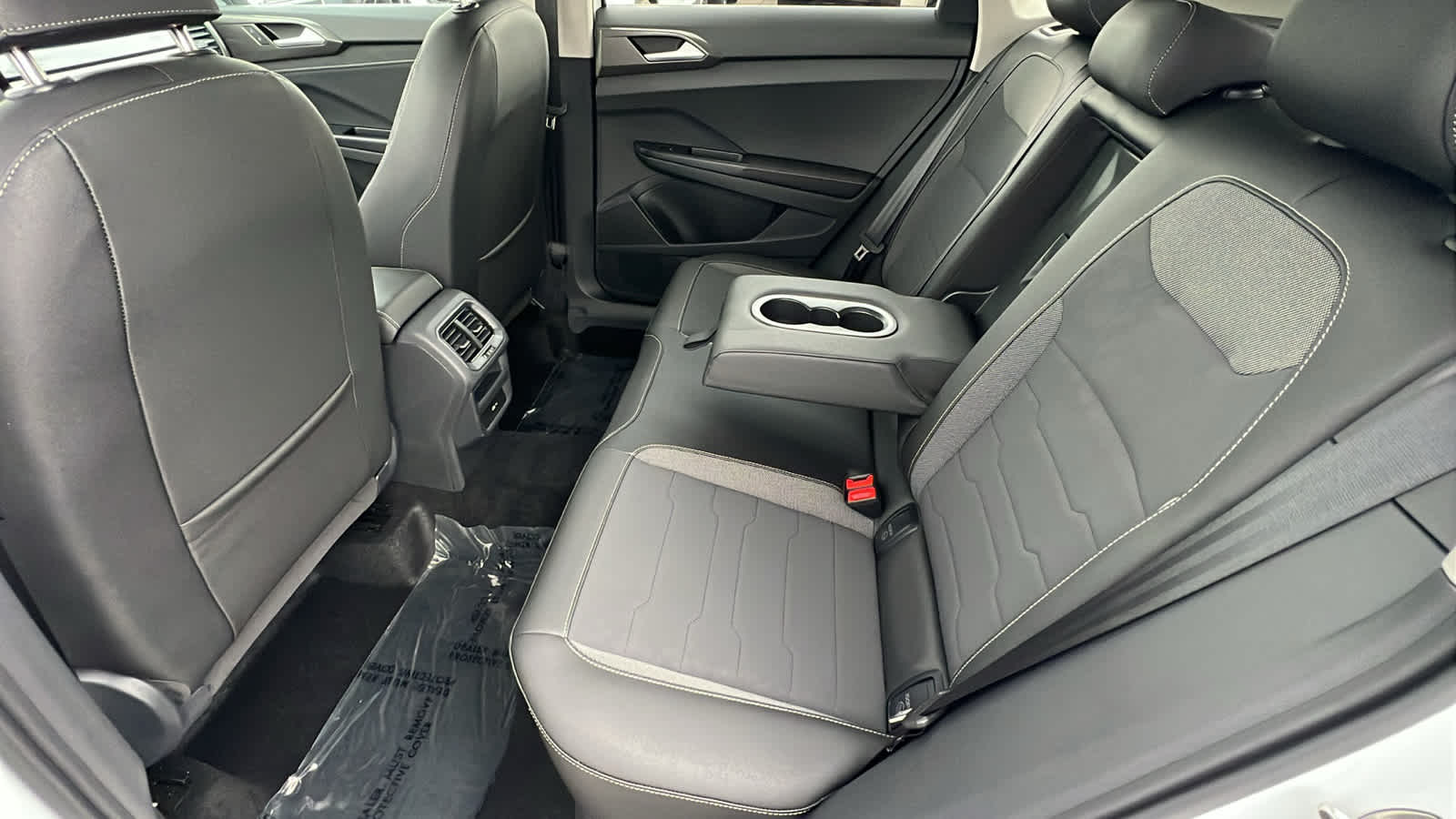 Thumbnail: 2025 Volkswagen Taos - 24