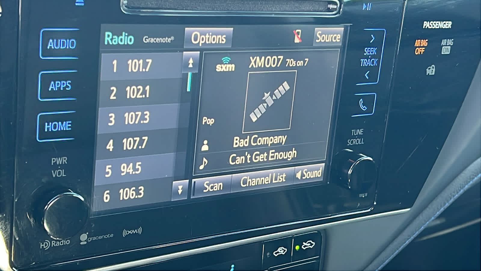 Thumbnail: 2017 Toyota Corolla - 15