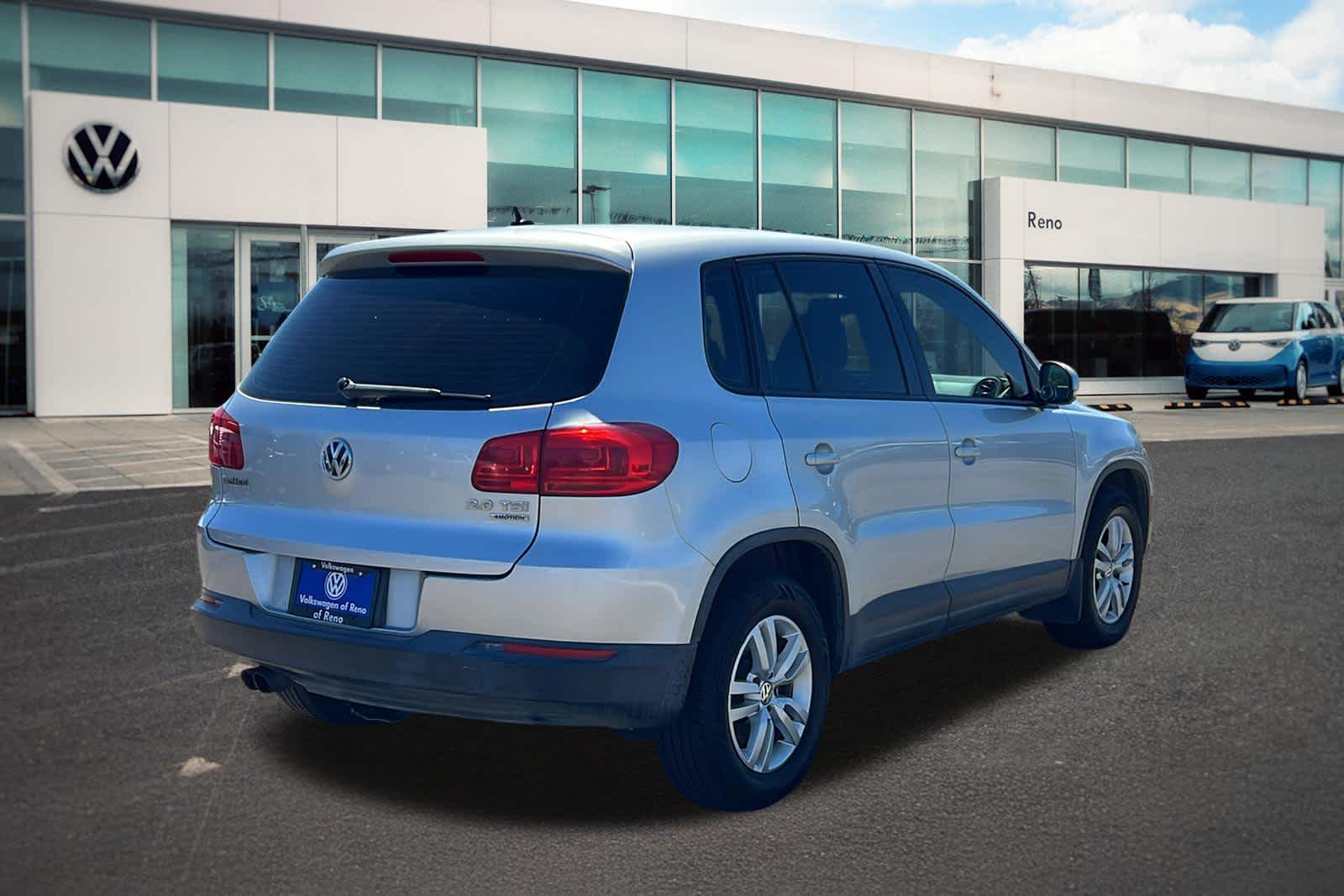 Thumbnail: 2013 Volkswagen Tiguan - 5