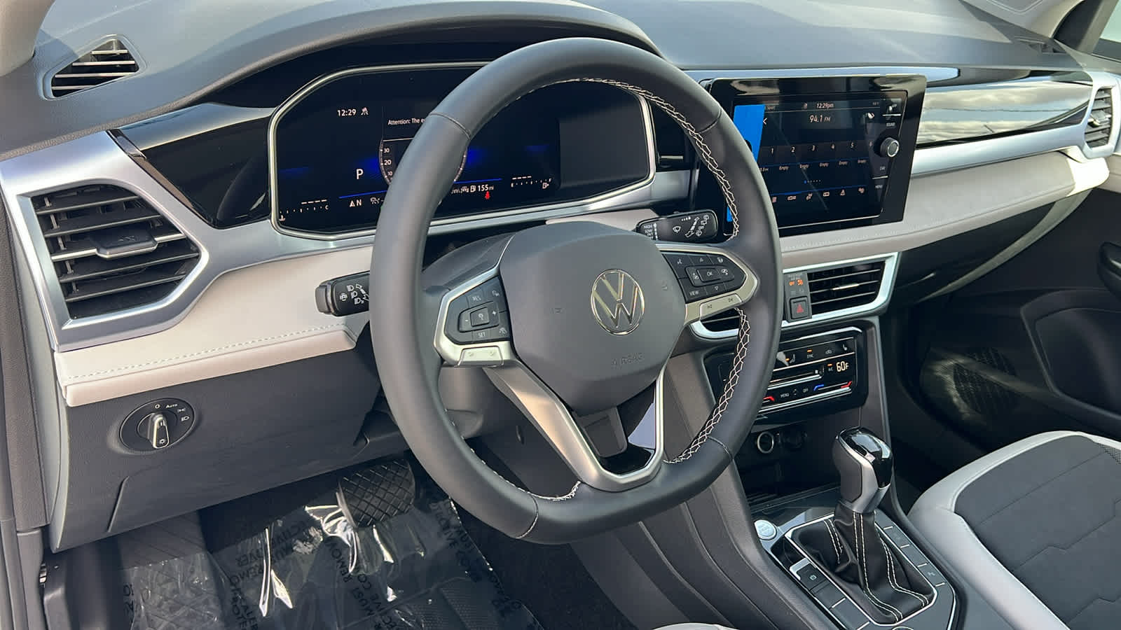 Thumbnail: 2025 Volkswagen Taos - 10