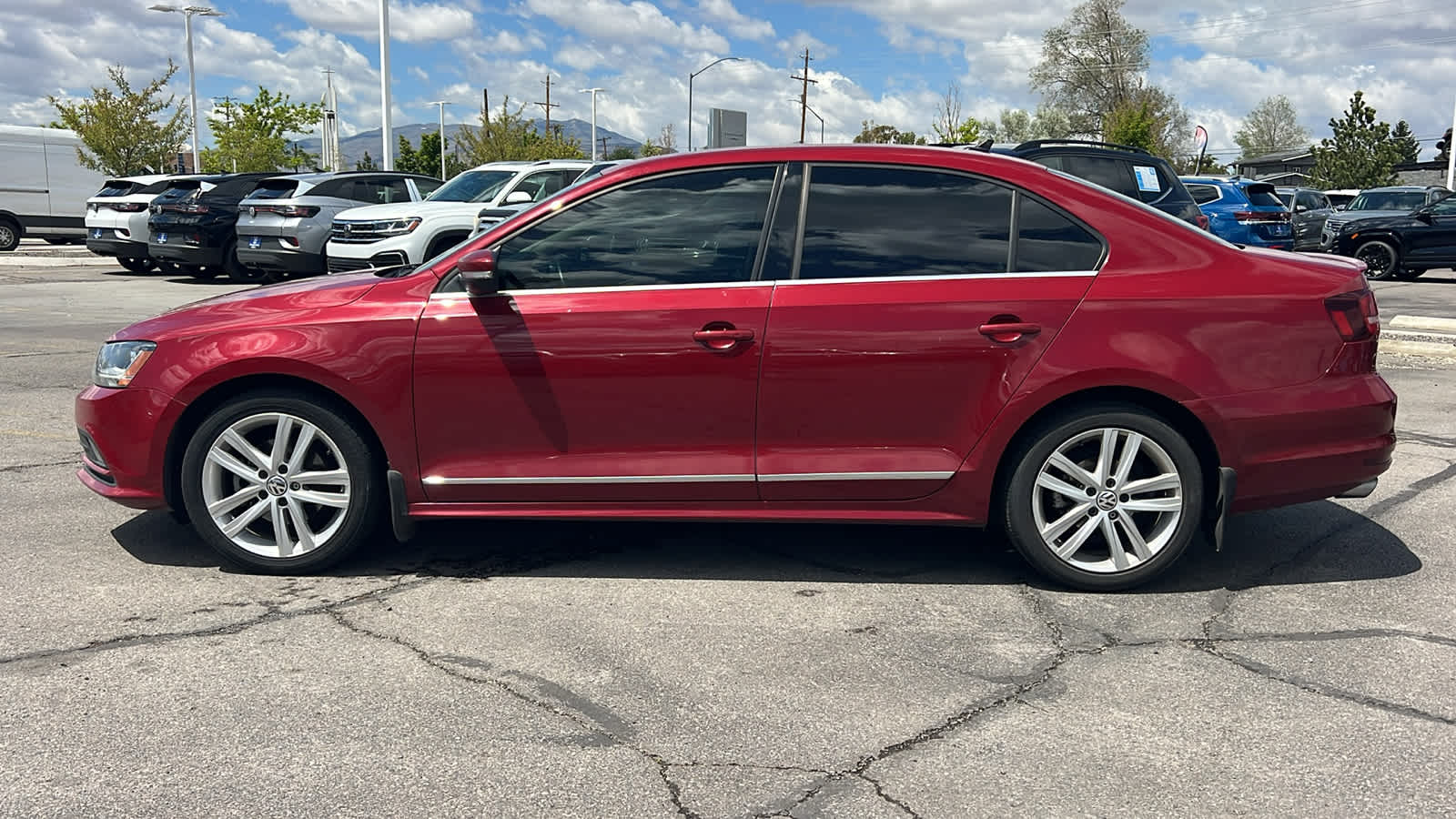 Thumbnail: 2017 Volkswagen Jetta - 8