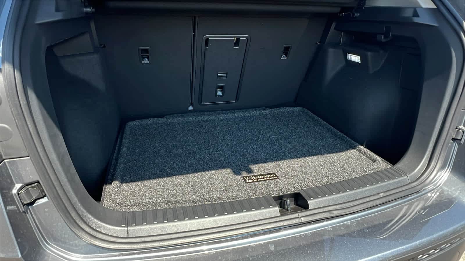 Thumbnail: 2025 Volkswagen Taos - 27