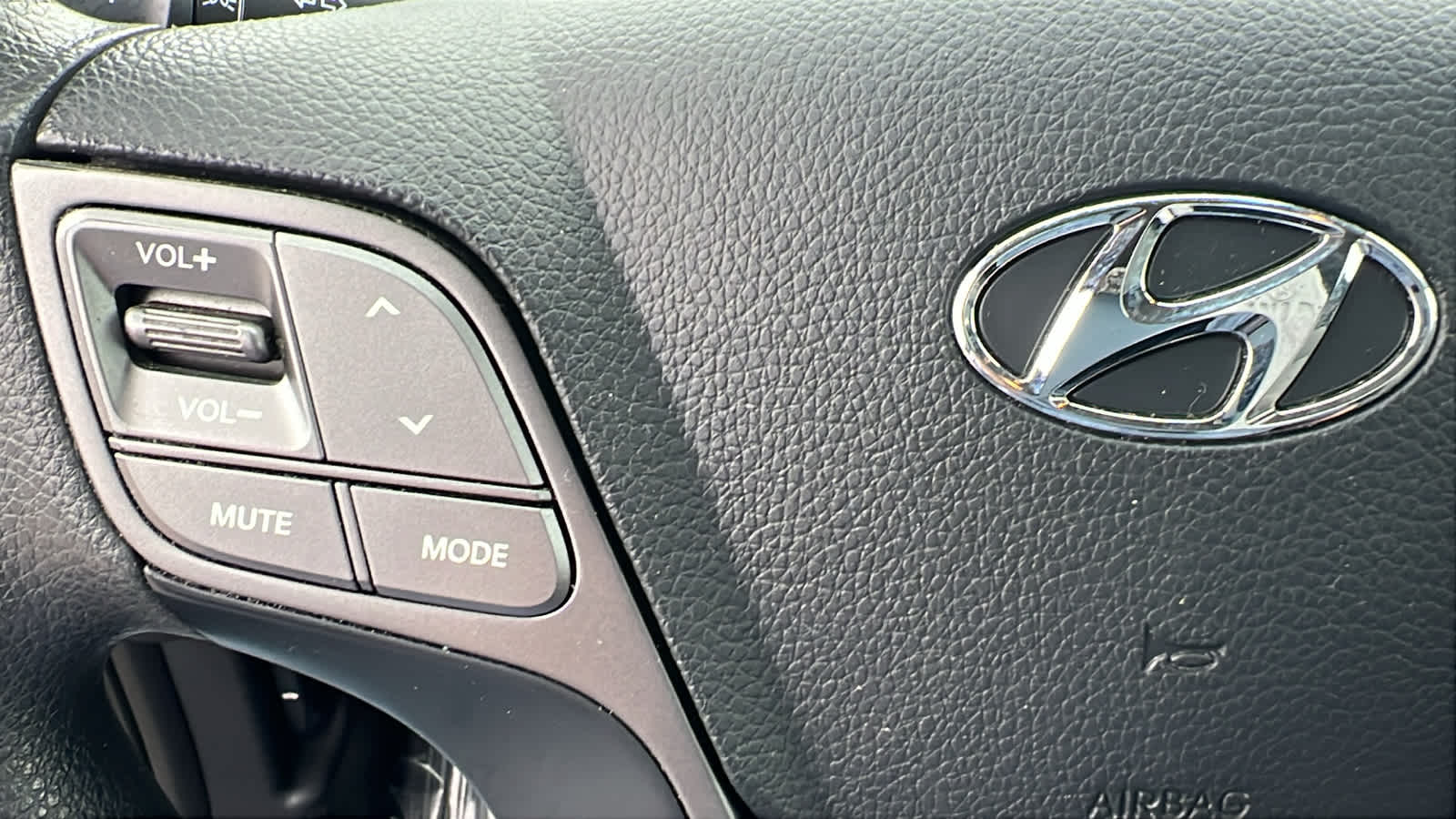Thumbnail: 2017 Hyundai Santa Fe - 19