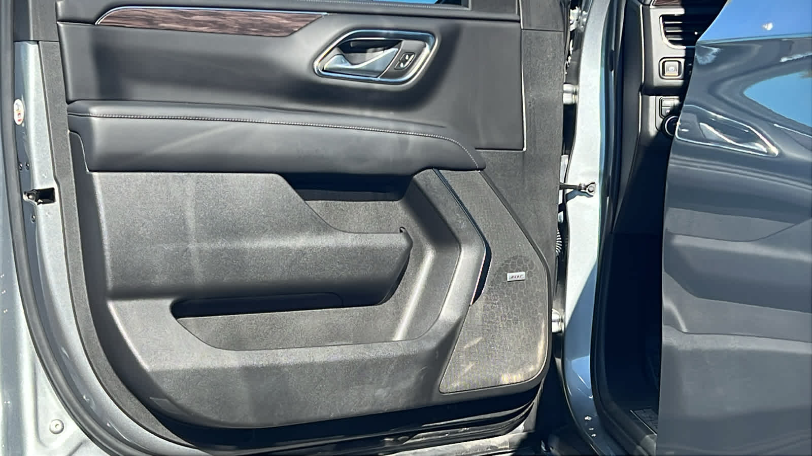 Thumbnail: 2023 Chevrolet Tahoe - 23