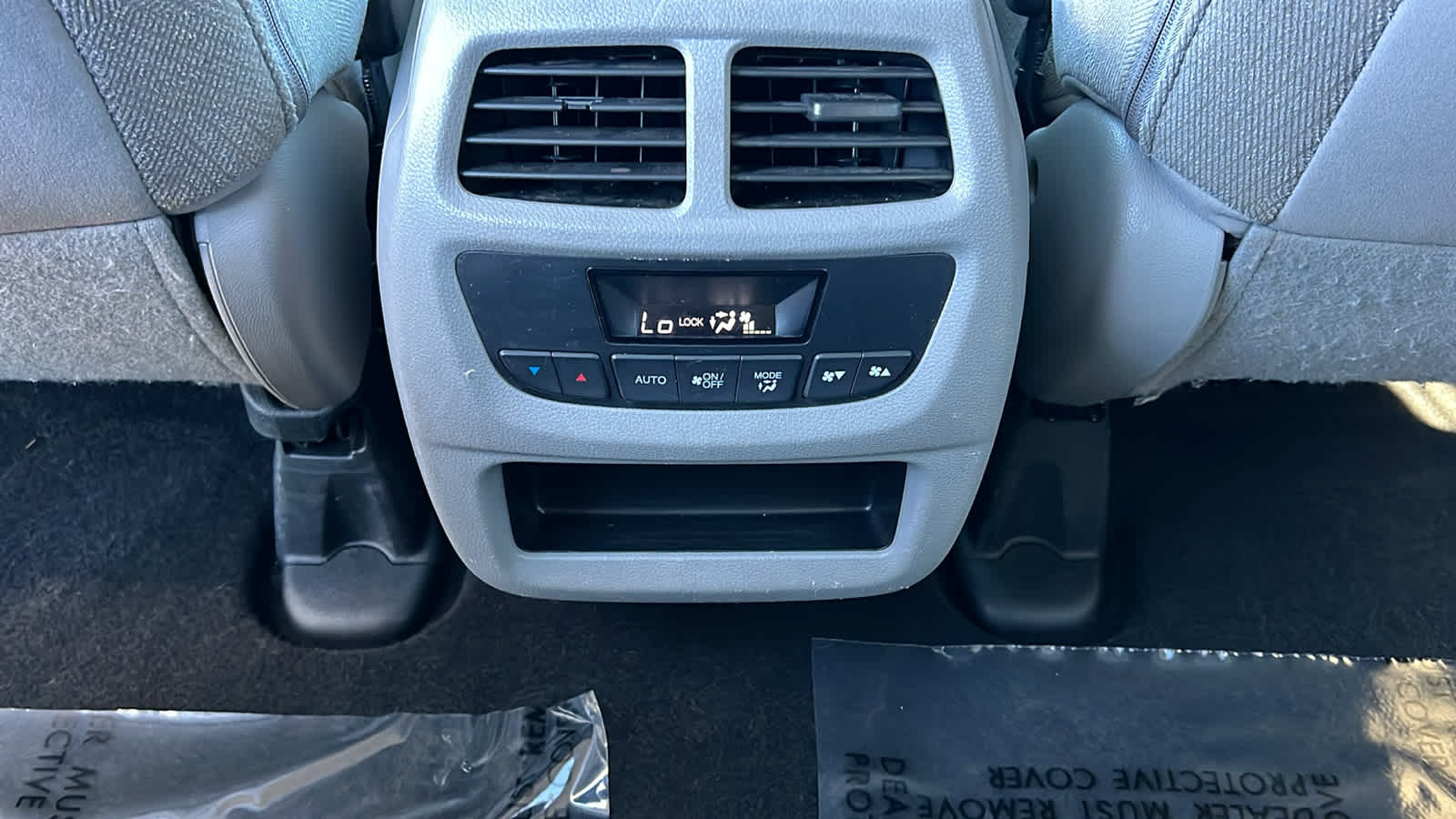 Thumbnail: 2017 Honda Pilot - 25