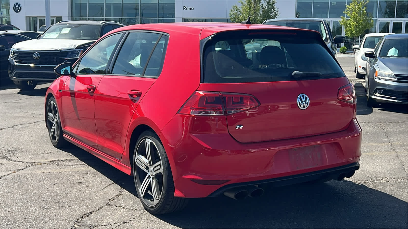 Thumbnail: 2016 Volkswagen Golf - 7