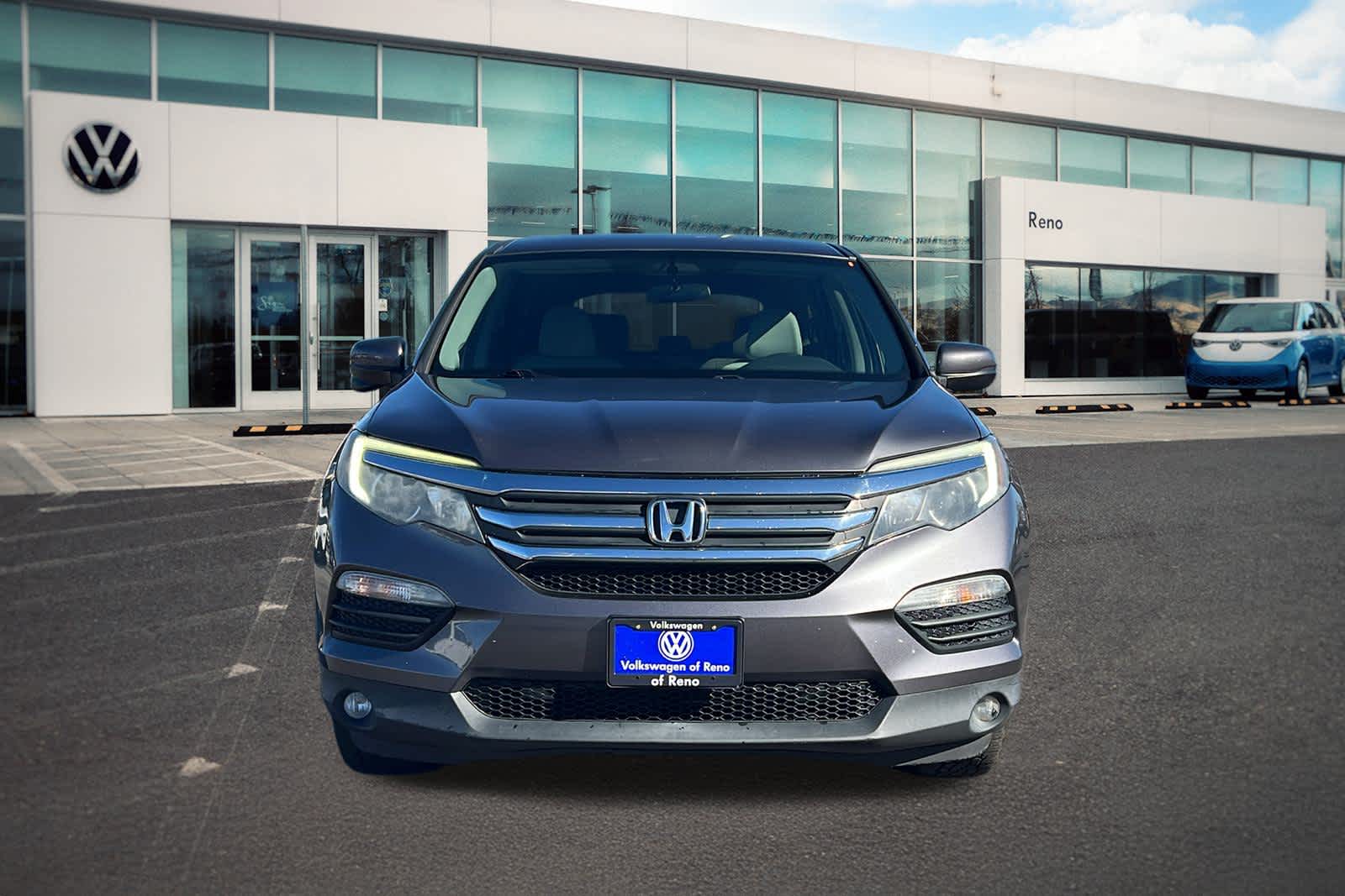 Thumbnail: 2017 Honda Pilot - 2