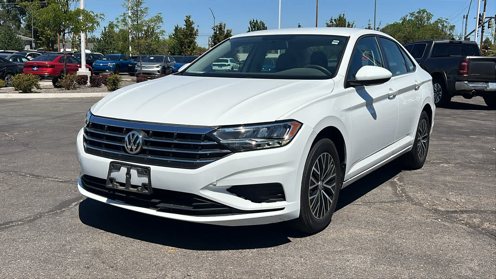 Thumbnail: 2021 Volkswagen Jetta - 1
