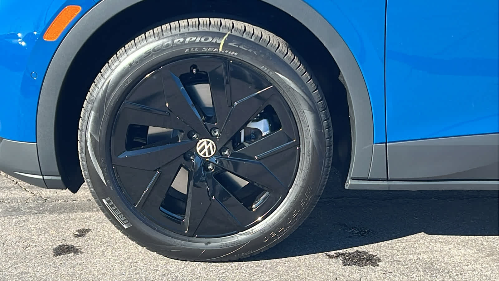 Thumbnail: 2025 Volkswagen ID.4 - 9