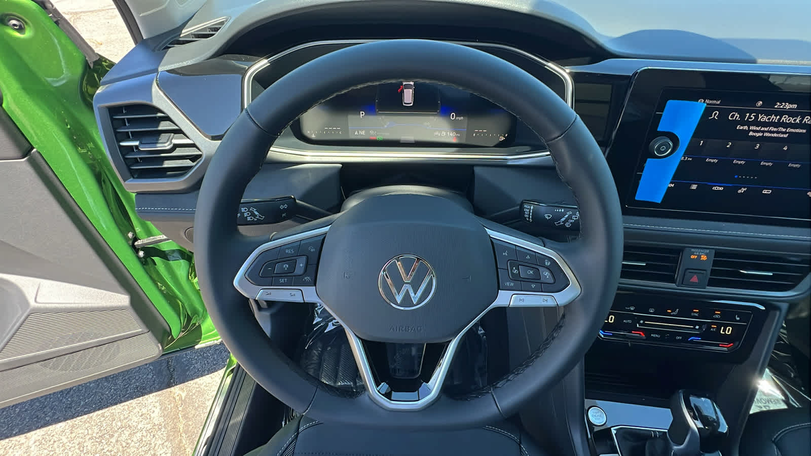 Thumbnail: 2025 Volkswagen Taos - 18