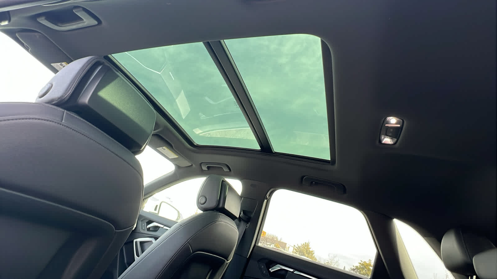 Thumbnail: 2023 Audi Q3 - 31