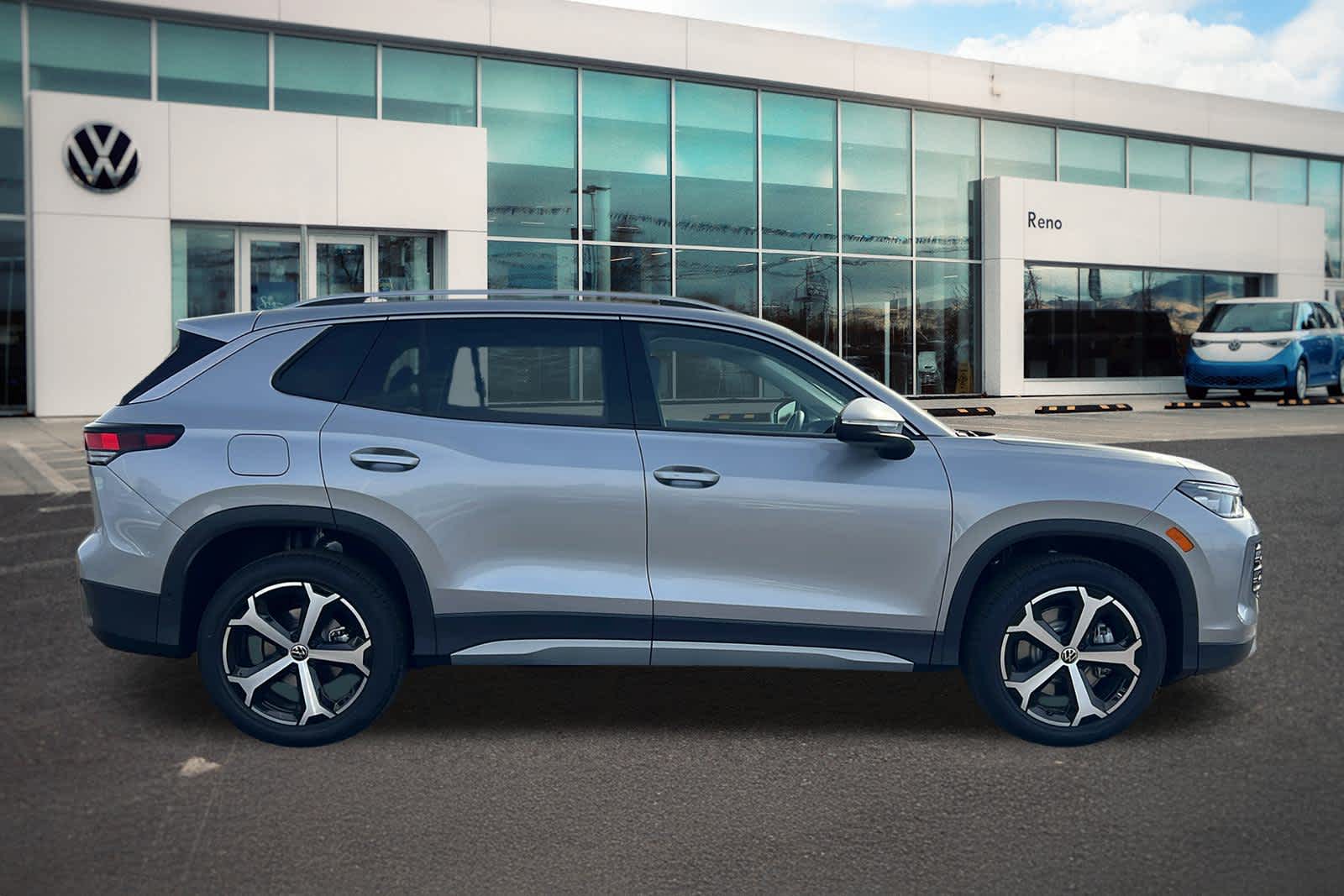 Thumbnail: 2026 Volkswagen Tiguan - 4