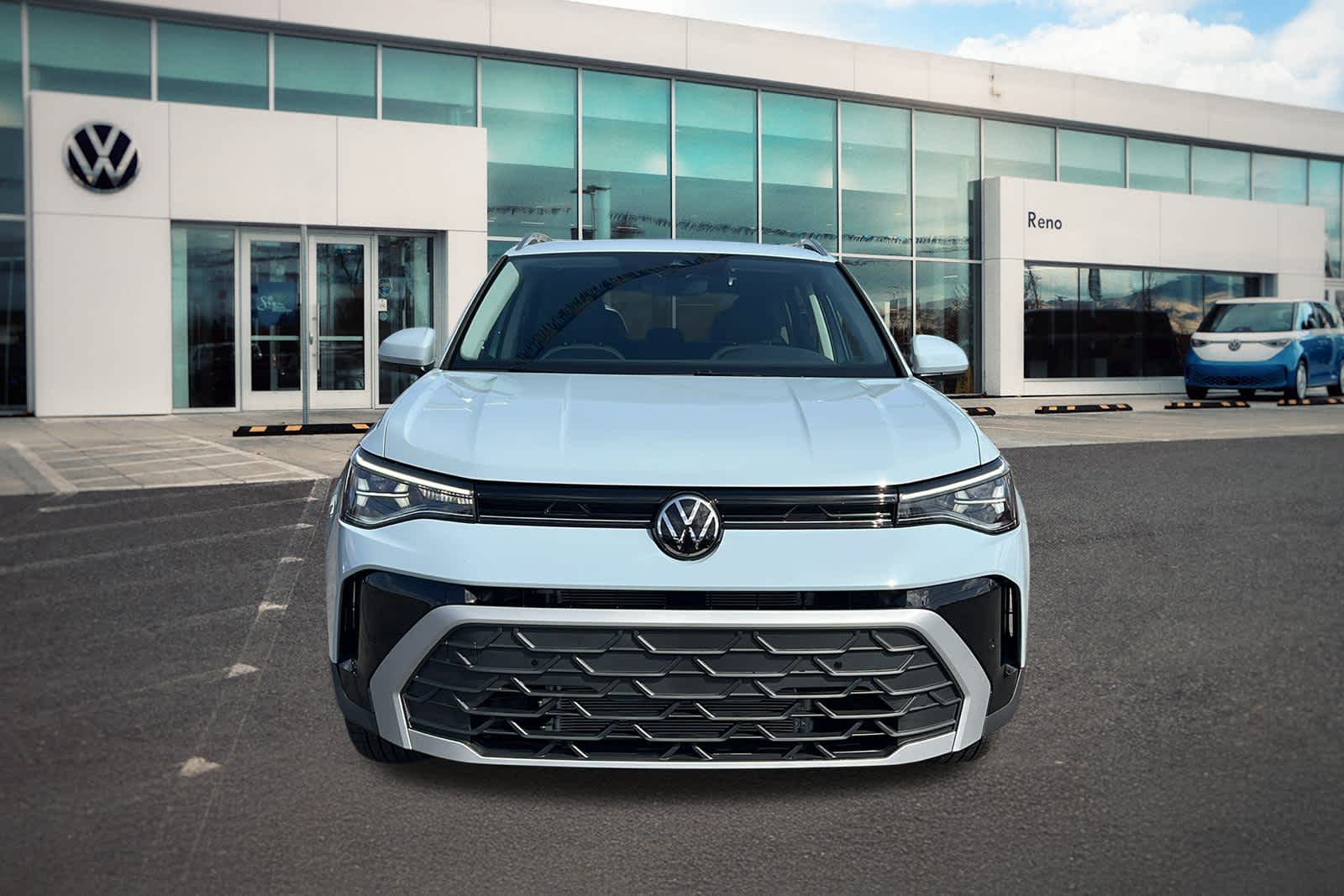 Thumbnail: 2025 Volkswagen Taos - 2