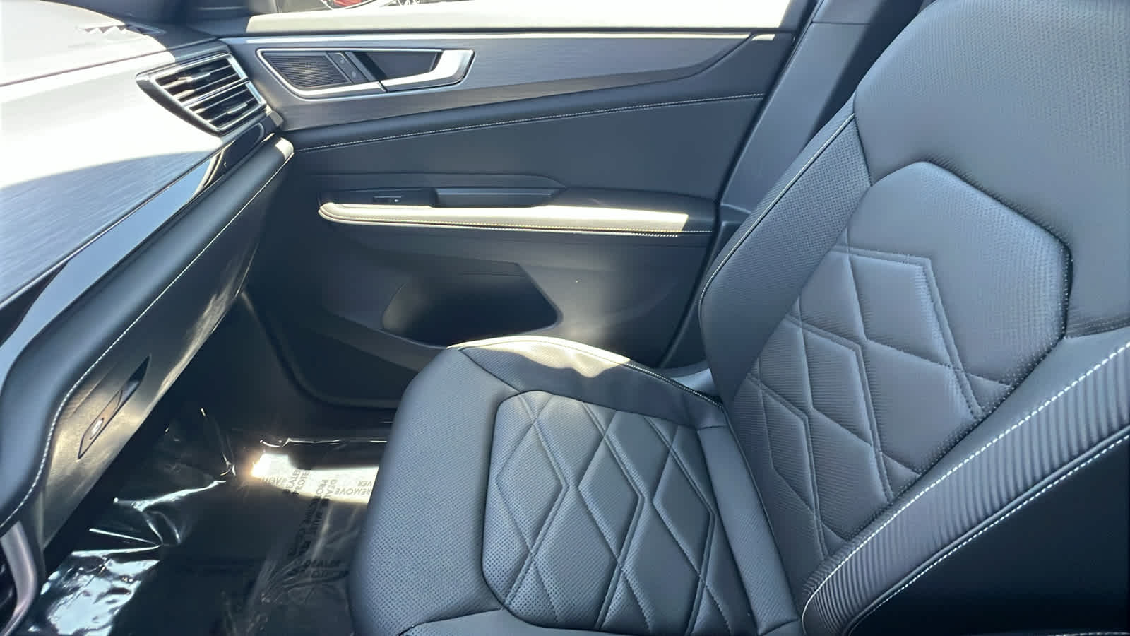 Thumbnail: 2025 Volkswagen Atlas - 12