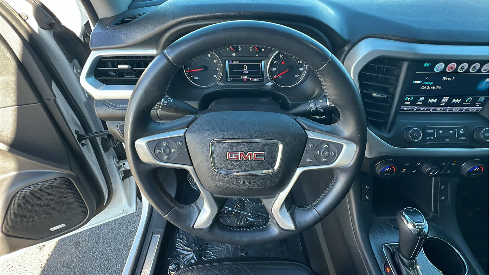 Thumbnail: 2017 GMC Acadia - 18