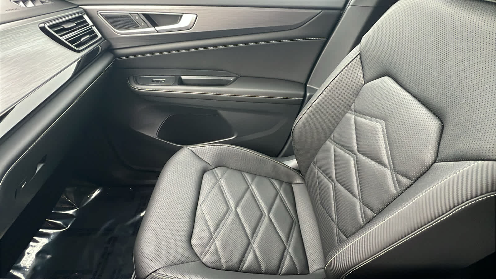 Thumbnail: 2026 Volkswagen Atlas - 12