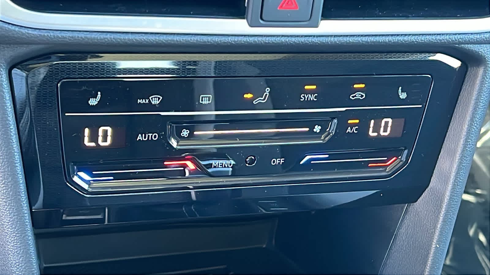 Thumbnail: 2025 Volkswagen Taos - 14