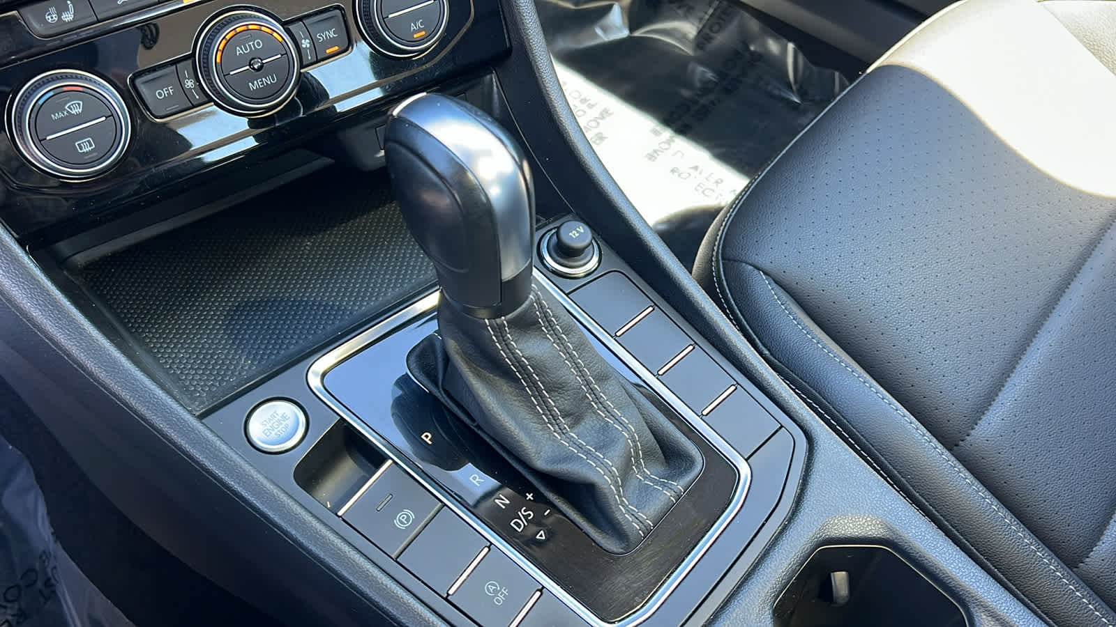 Thumbnail: 2021 Volkswagen Jetta - 13