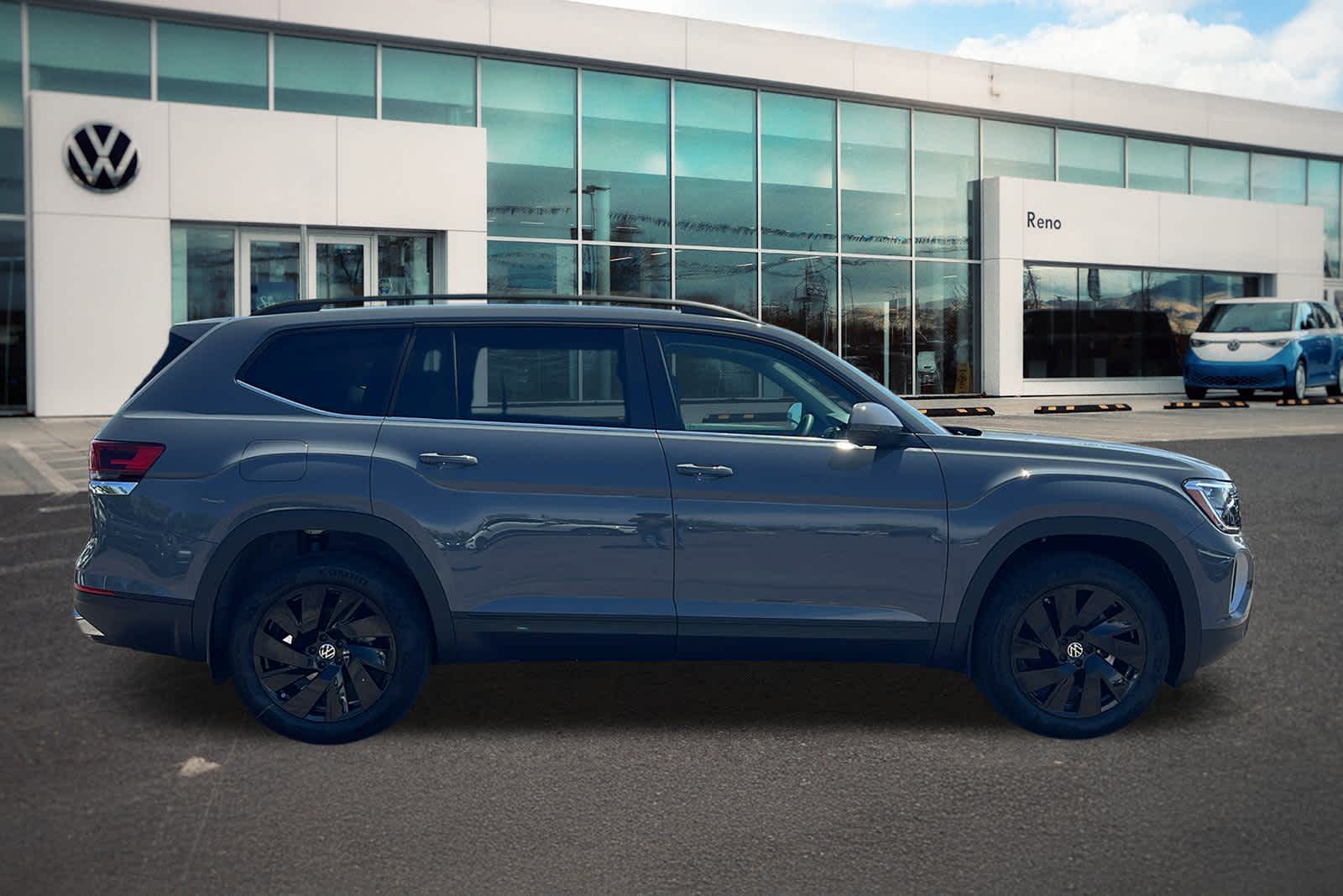 Thumbnail: 2025 Volkswagen Atlas - 4
