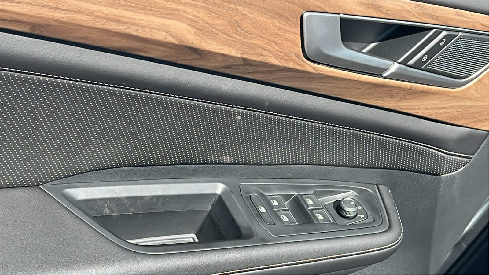 Thumbnail: 2026 Volkswagen Atlas - 22