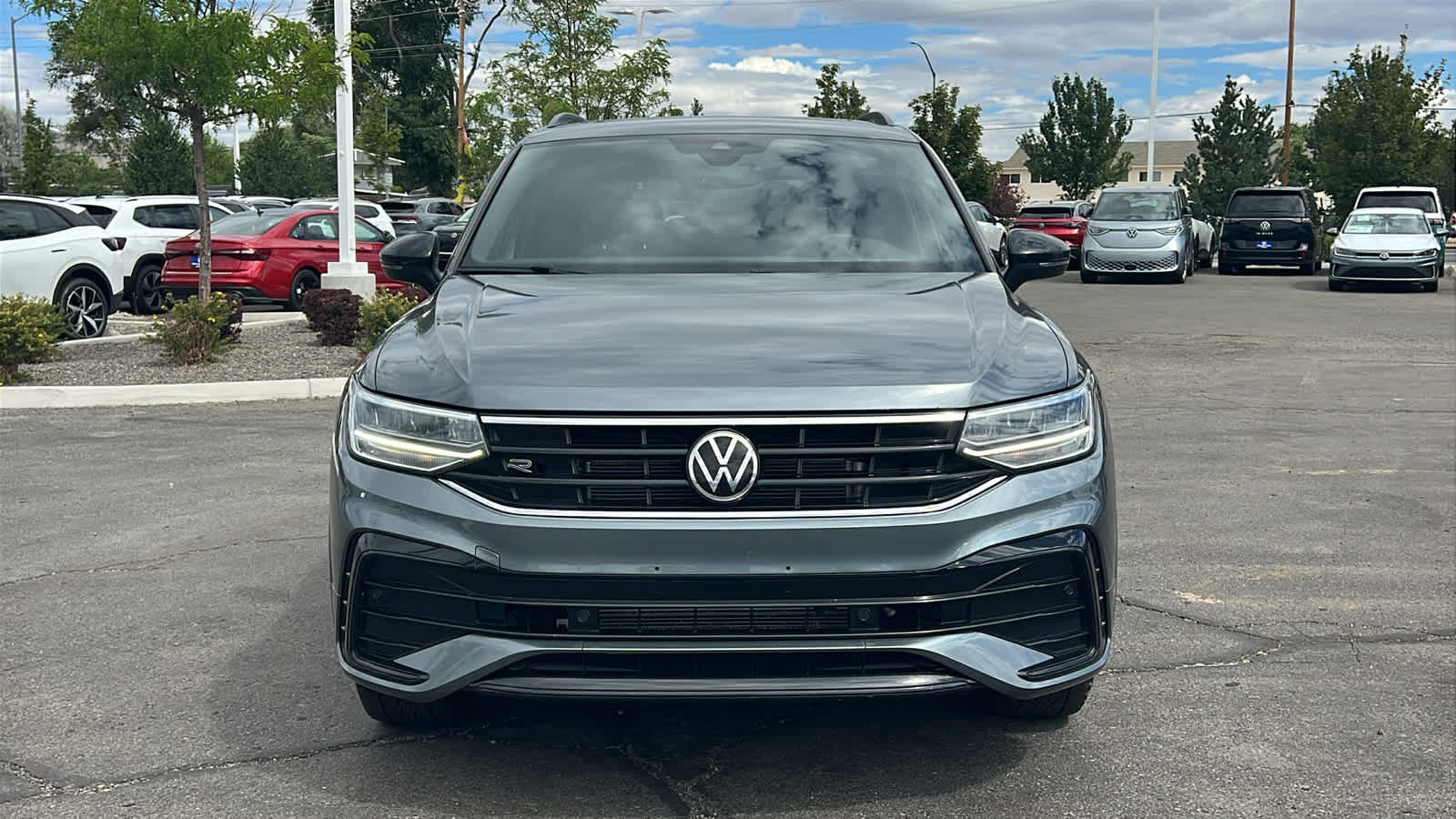 Thumbnail: 2022 Volkswagen Tiguan - 2