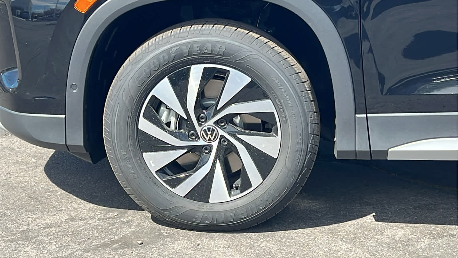 Thumbnail: 2026 Volkswagen Tiguan - 9