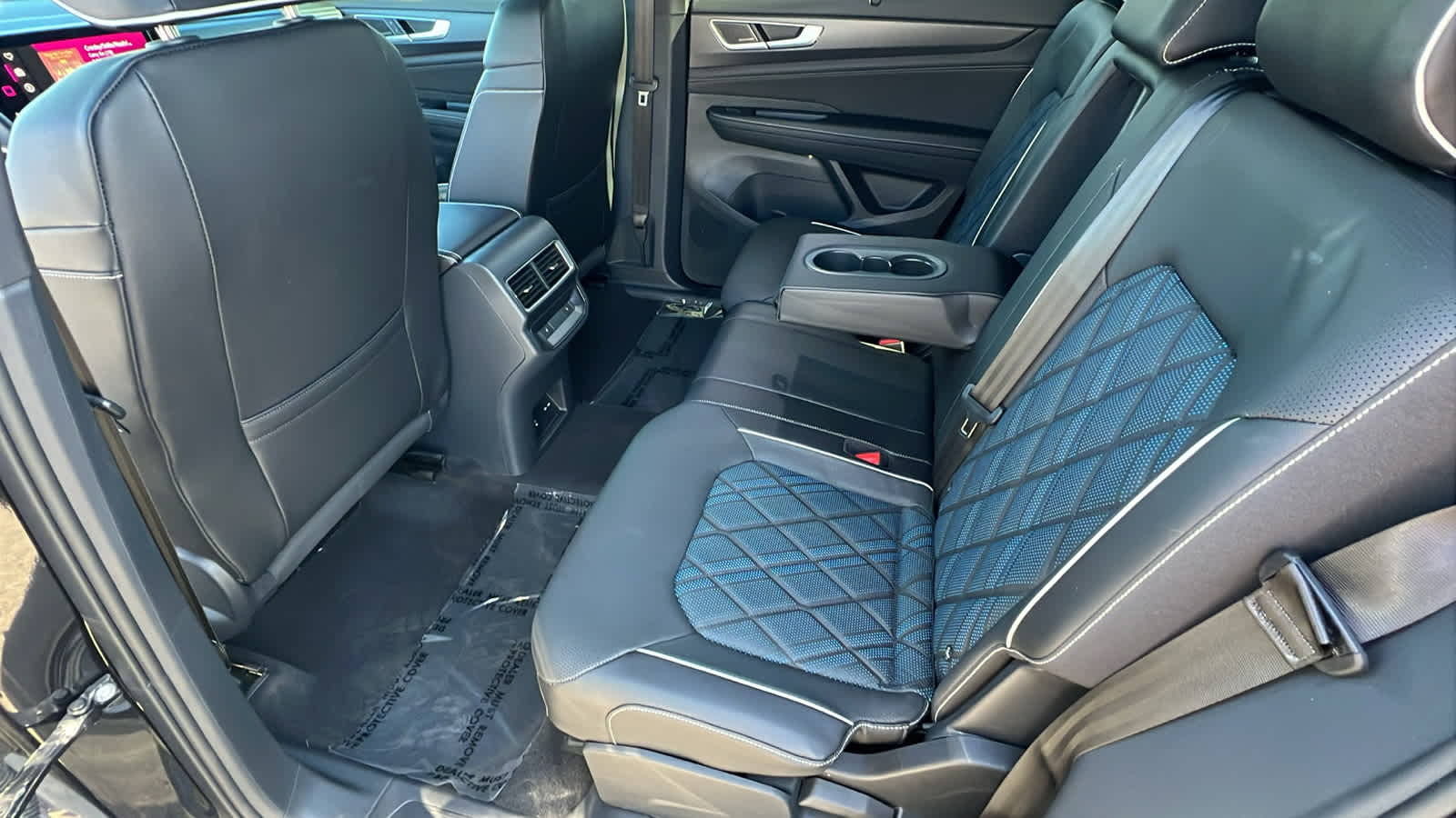 Thumbnail: 2024 Volkswagen Atlas - 24