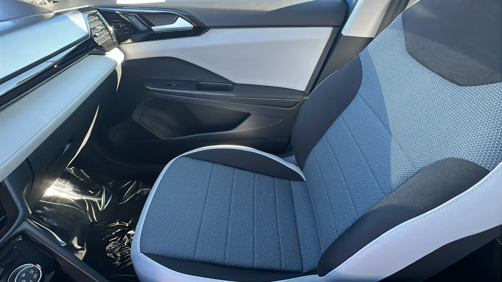 Thumbnail: 2026 Volkswagen Taos - 12