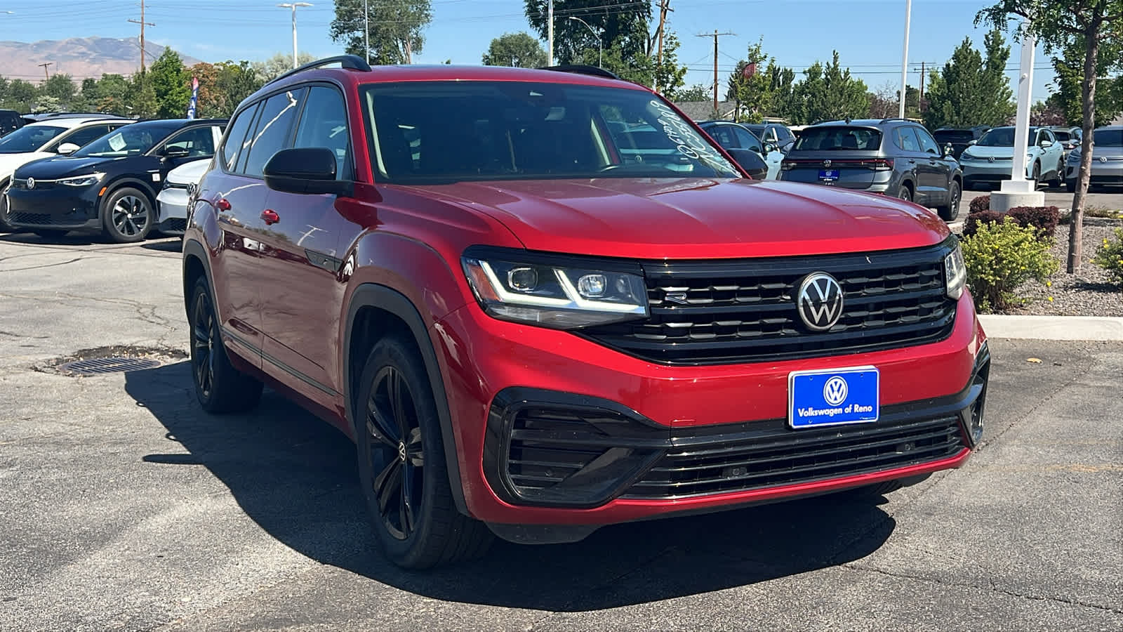 Thumbnail: 2022 Volkswagen Atlas - 3