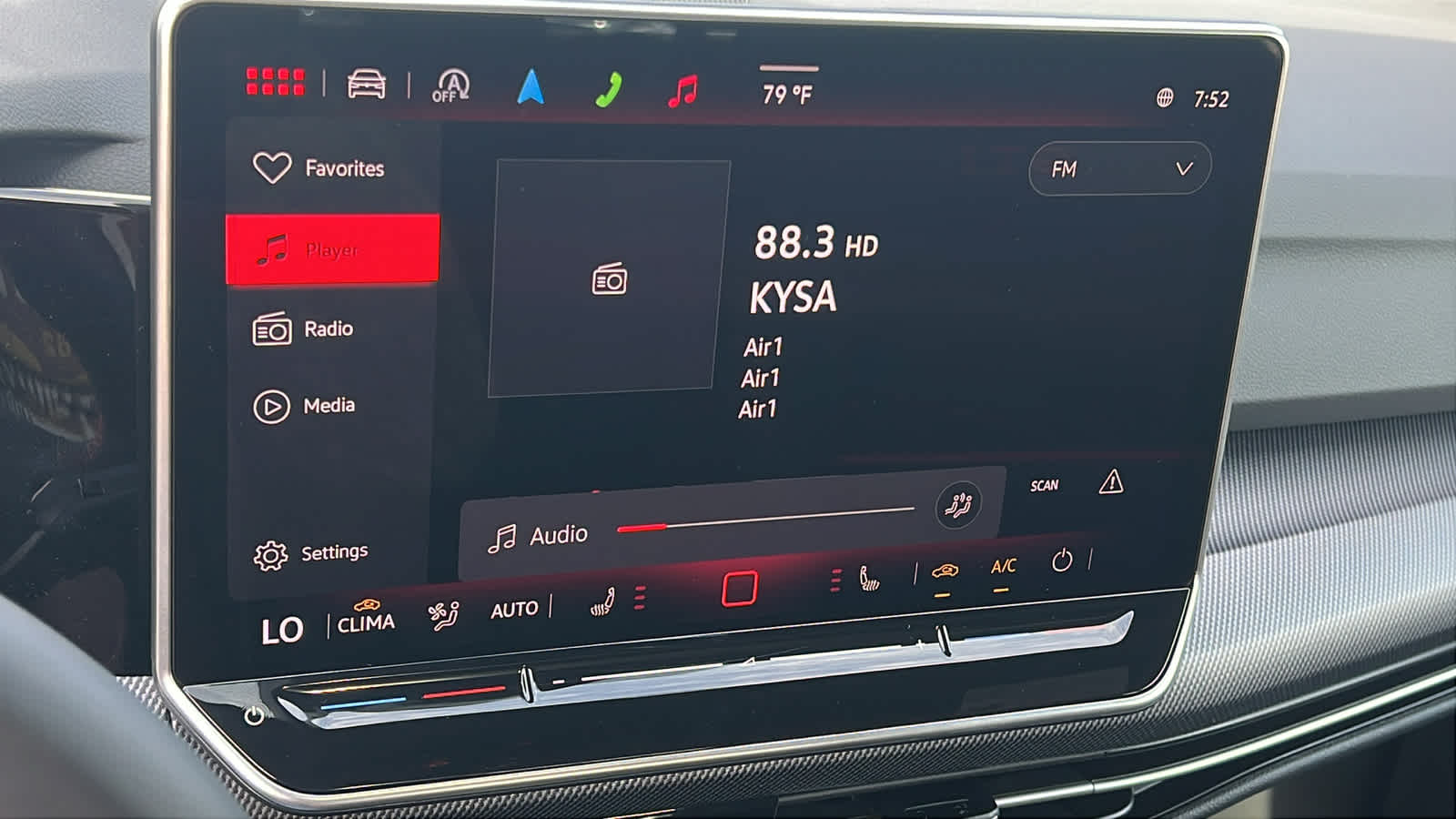 Thumbnail: 2025 Volkswagen Golf - 15