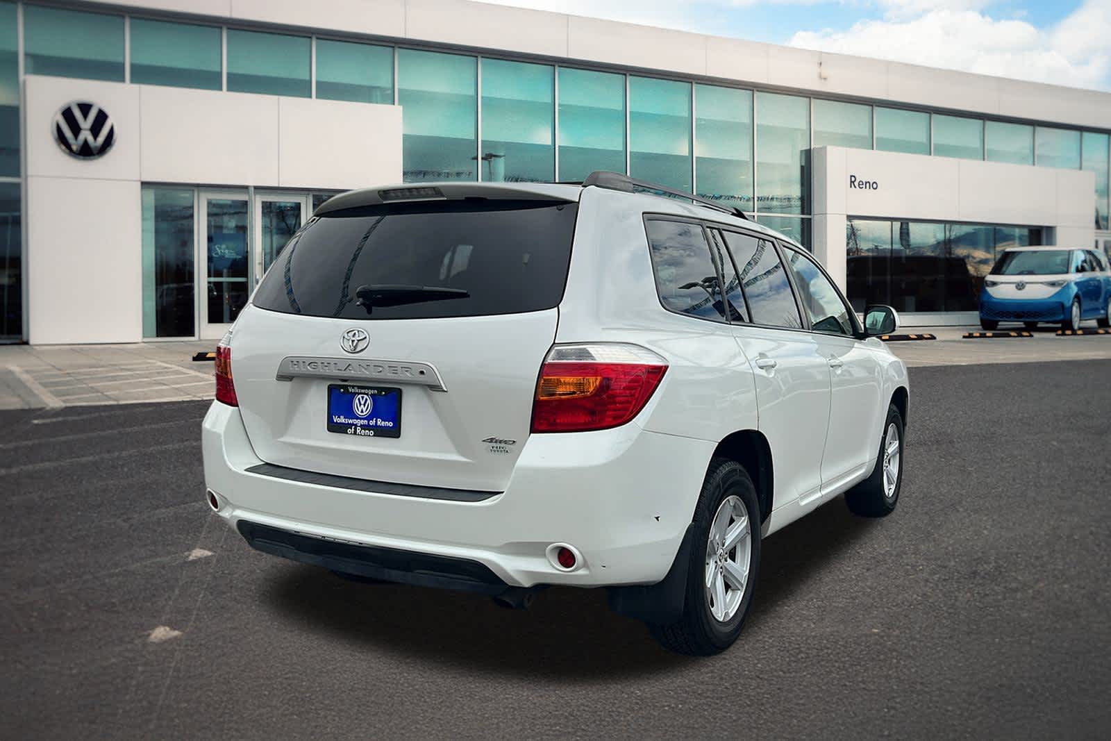 Thumbnail: 2010 Toyota Highlander - 5